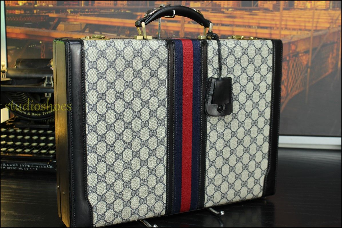 gucci hard case bag